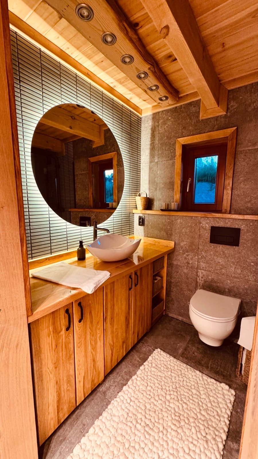 Bathroom — Bathroom in wood and stone